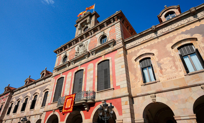 Cataluña tramita una ley para dar alquiler social a okupas